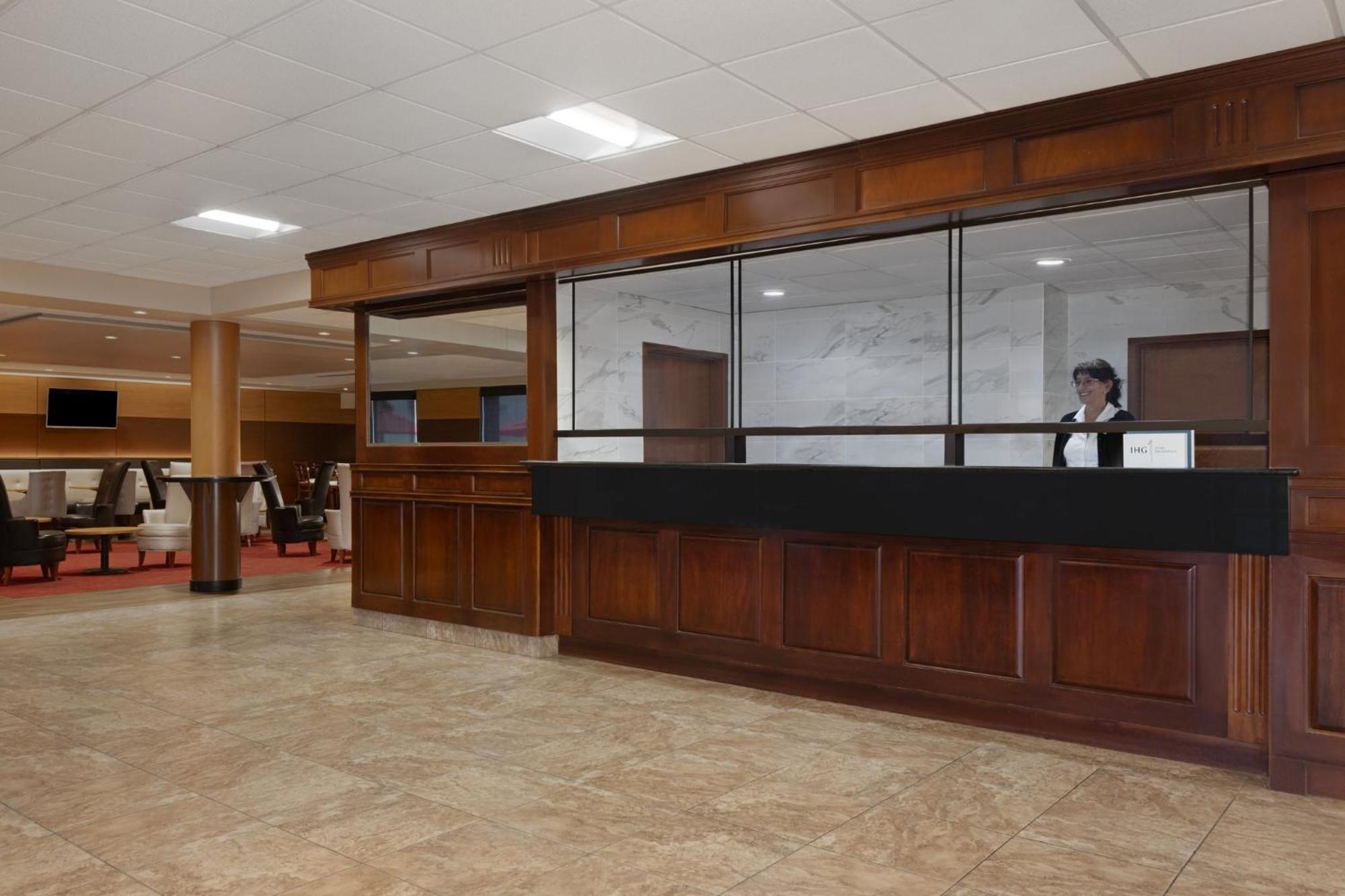 Holiday Inn Des Moines-Airport Conf Center By Ihg Exteriér fotografie