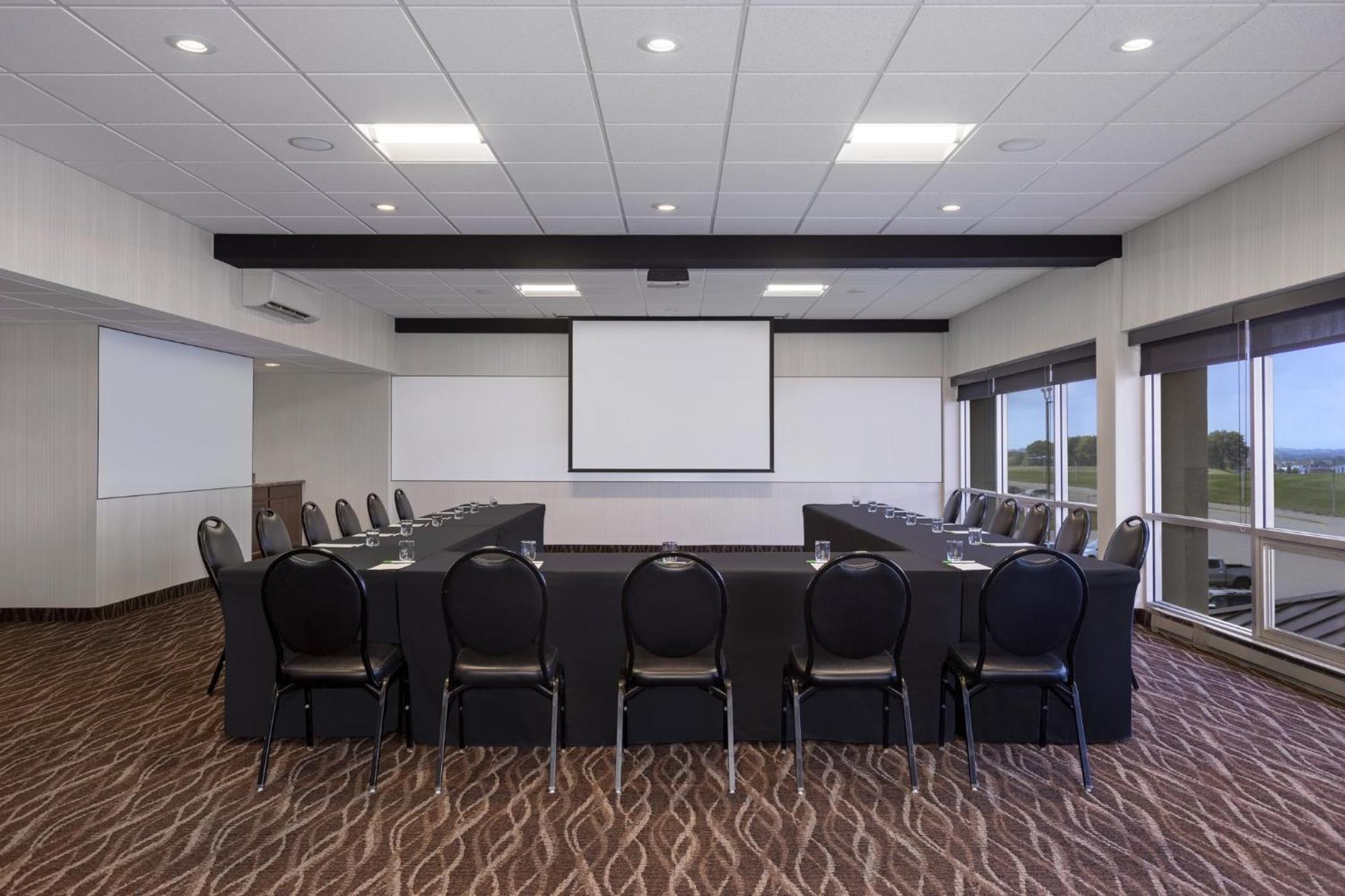 Holiday Inn Des Moines-Airport Conf Center By Ihg Exteriér fotografie